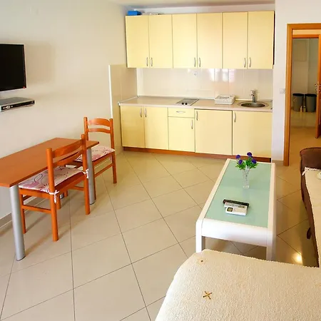 Haus Knezovic 515s * Gradac (Split-Dalmatia)
