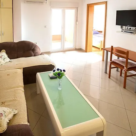 Apartamento Haus Knezovic 515s Gradac (Split-Dalmatia)
